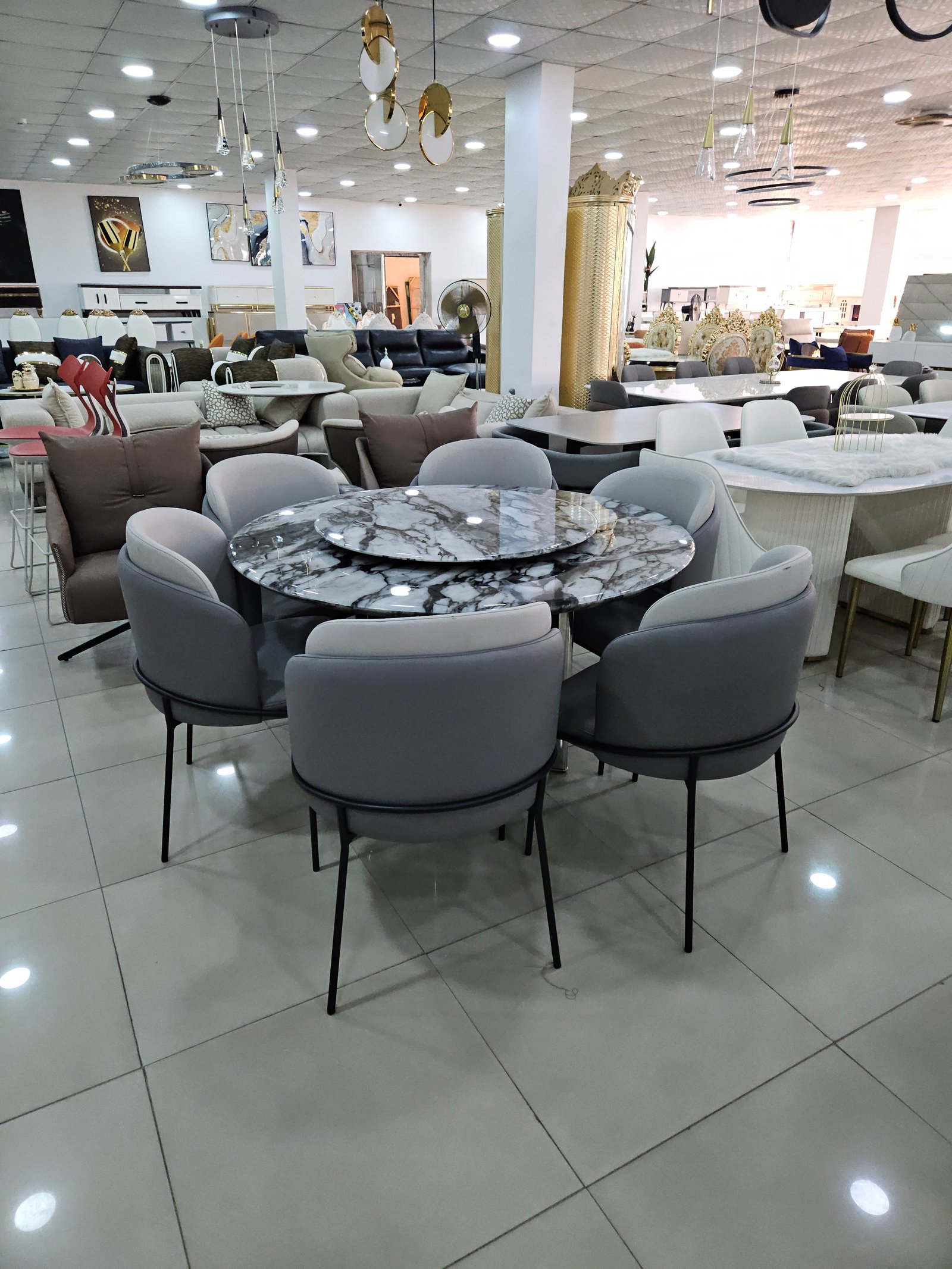 Dining 4