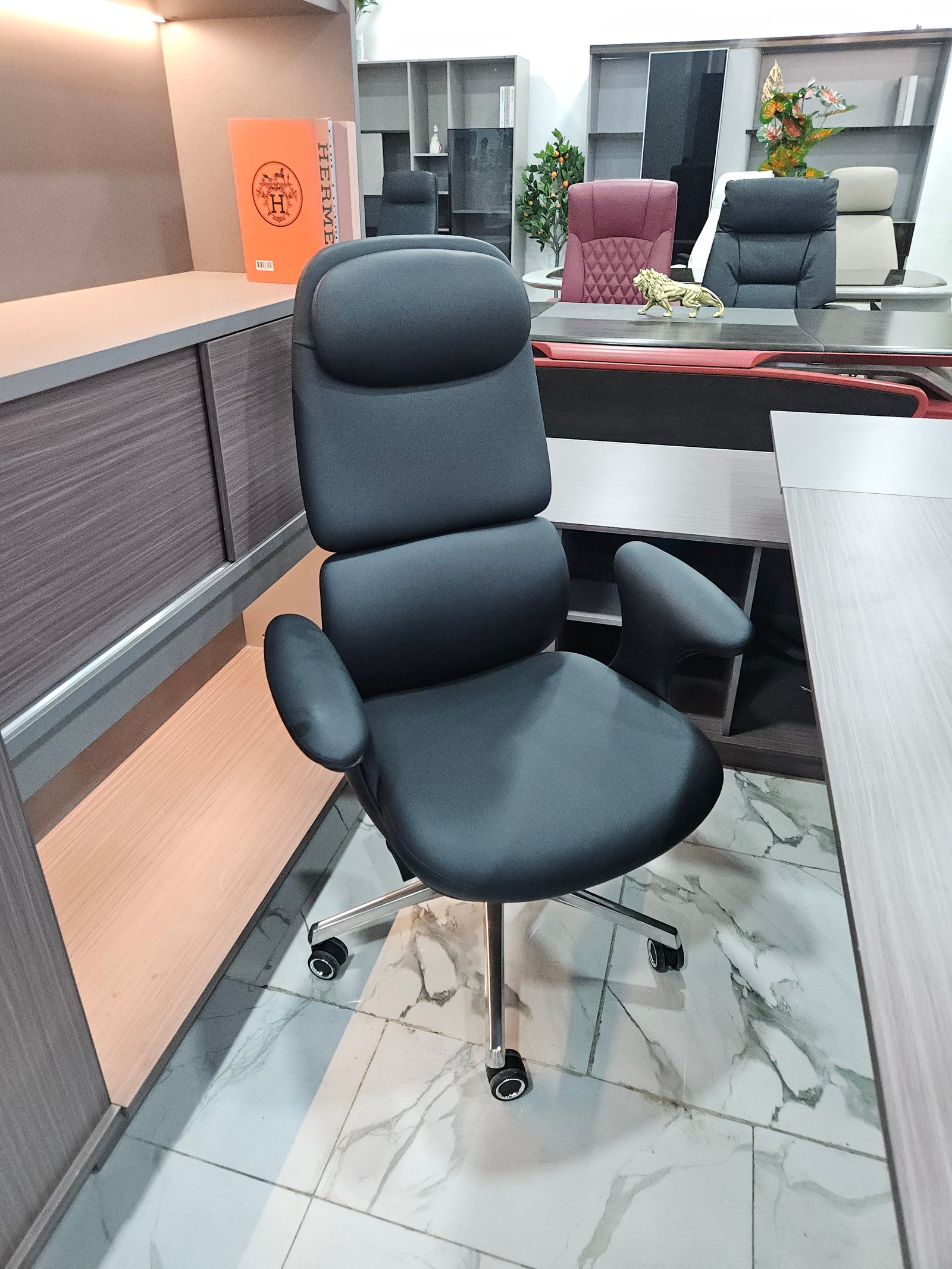 Office Furniture 23